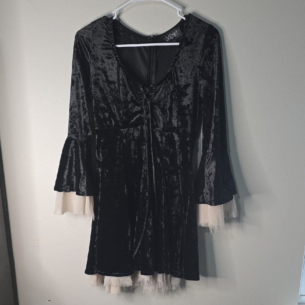 Dollskill Widow Dress With Cream White Contrast